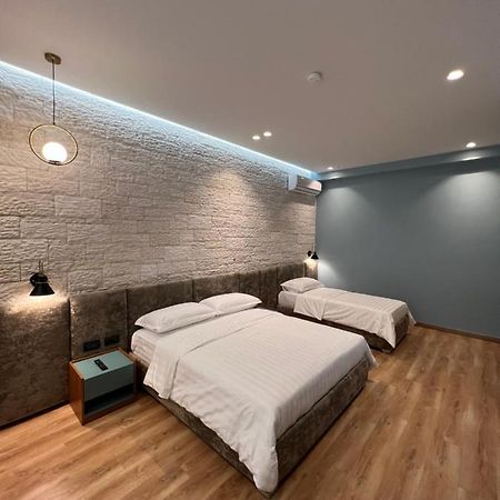 Bujtina Apsus Hotel Berat Ngoại thất bức ảnh