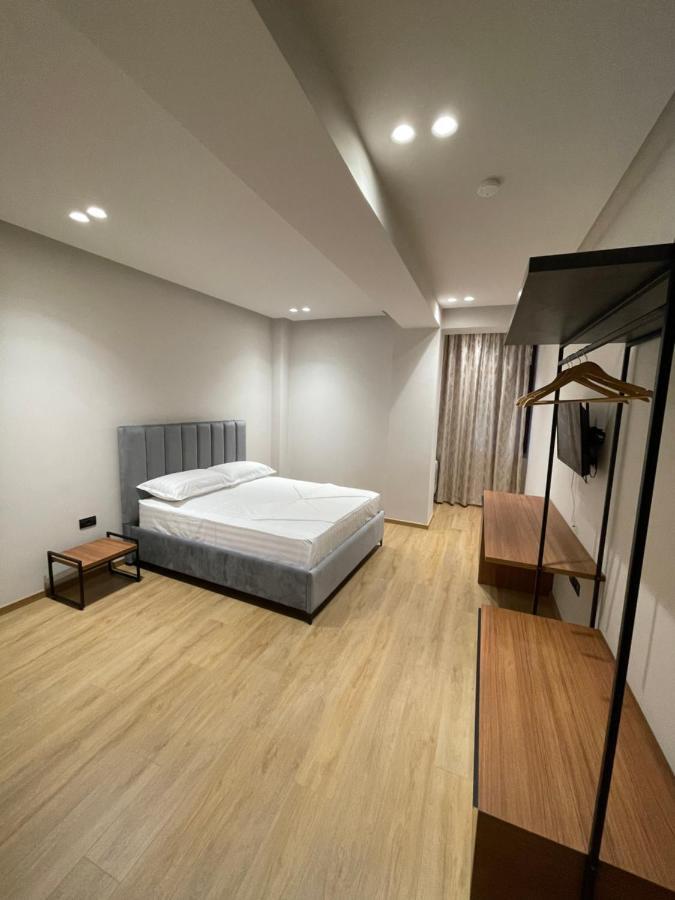 Bujtina Apsus Hotel Berat Ngoại thất bức ảnh
