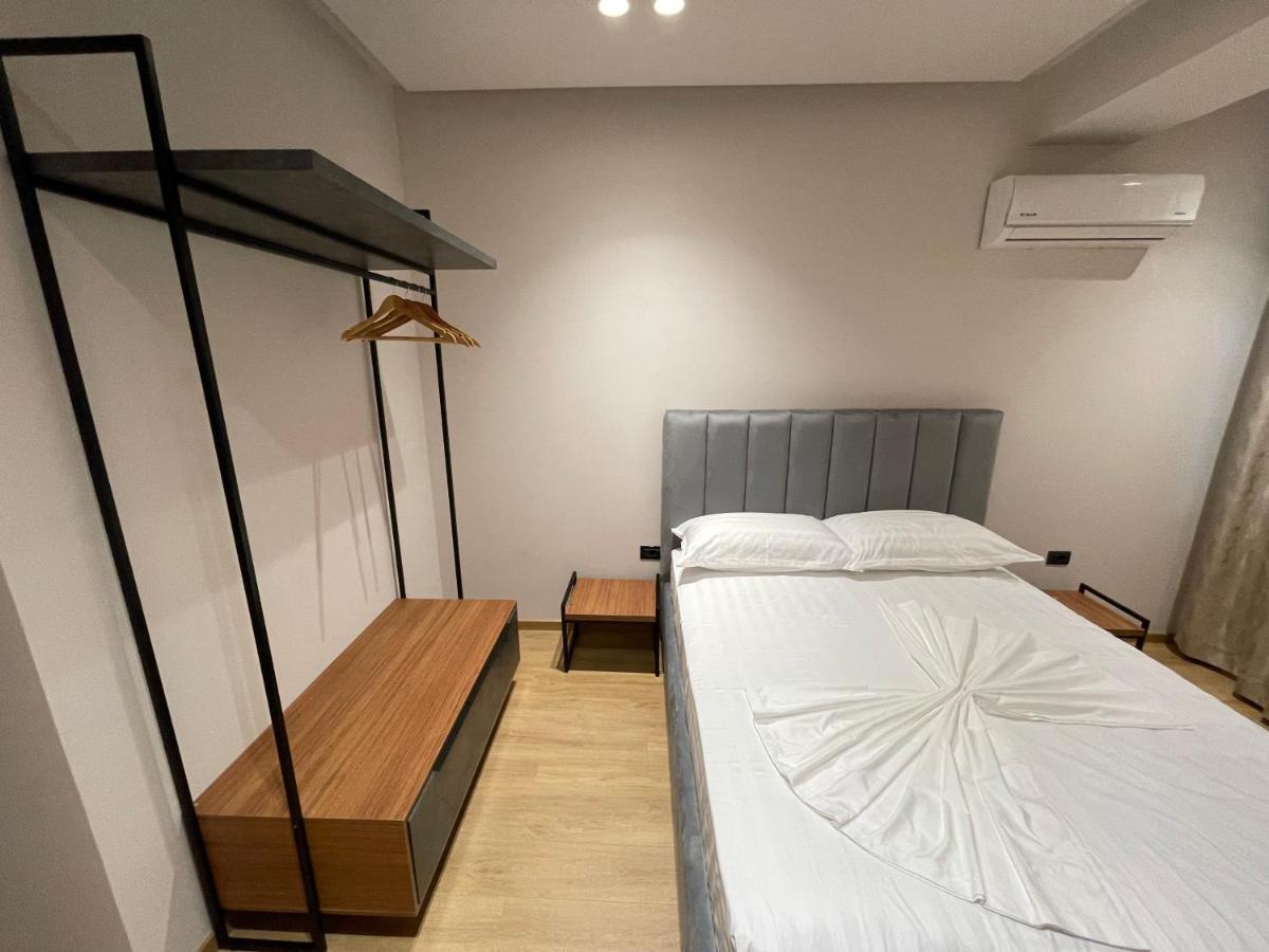 Bujtina Apsus Hotel Berat Ngoại thất bức ảnh
