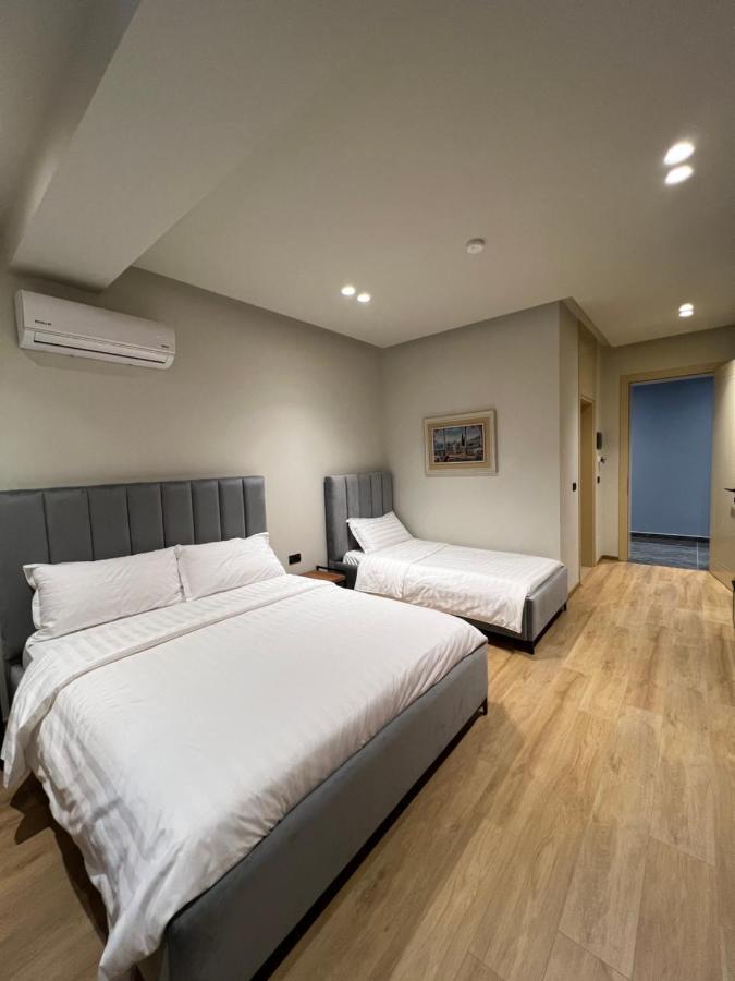 Bujtina Apsus Hotel Berat Ngoại thất bức ảnh