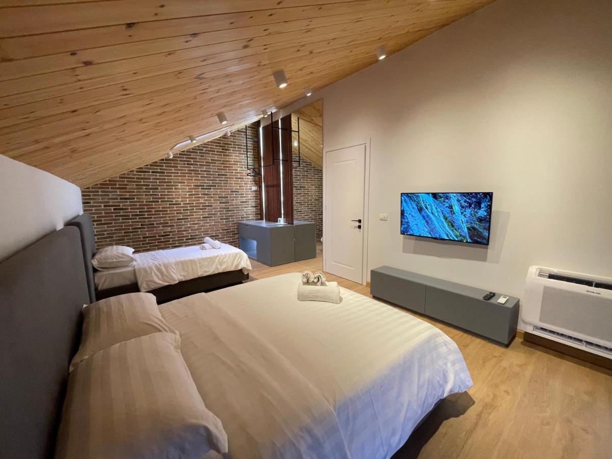 Bujtina Apsus Hotel Berat Ngoại thất bức ảnh