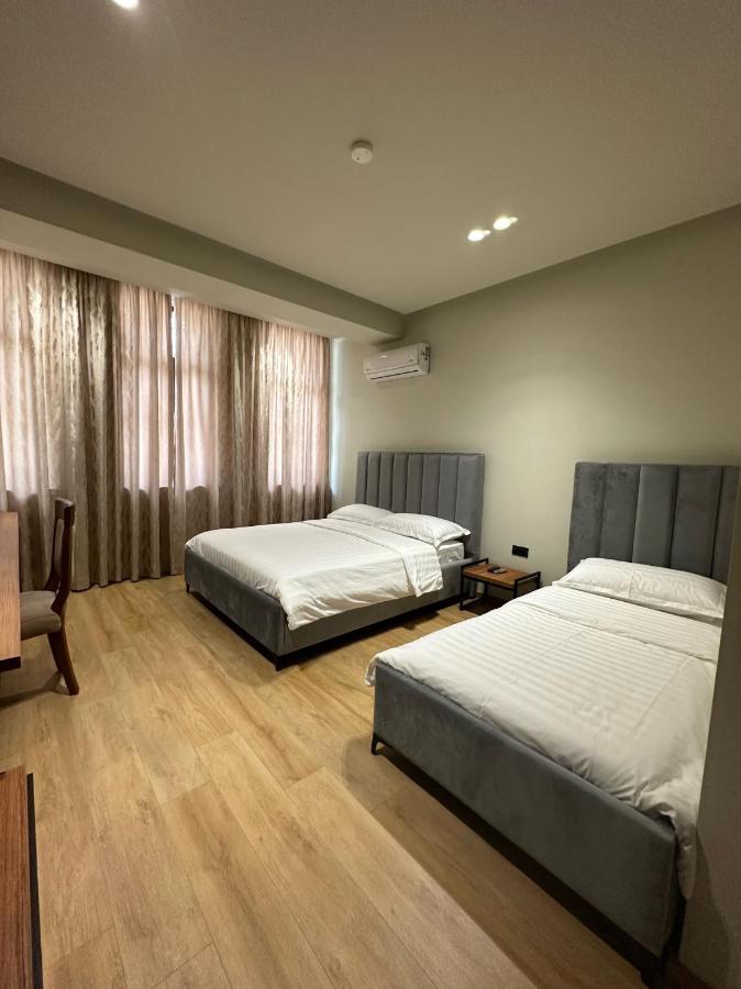 Bujtina Apsus Hotel Berat Ngoại thất bức ảnh