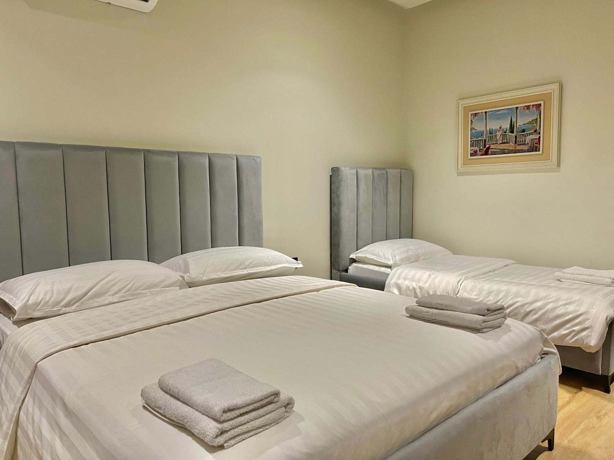 Bujtina Apsus Hotel Berat Ngoại thất bức ảnh