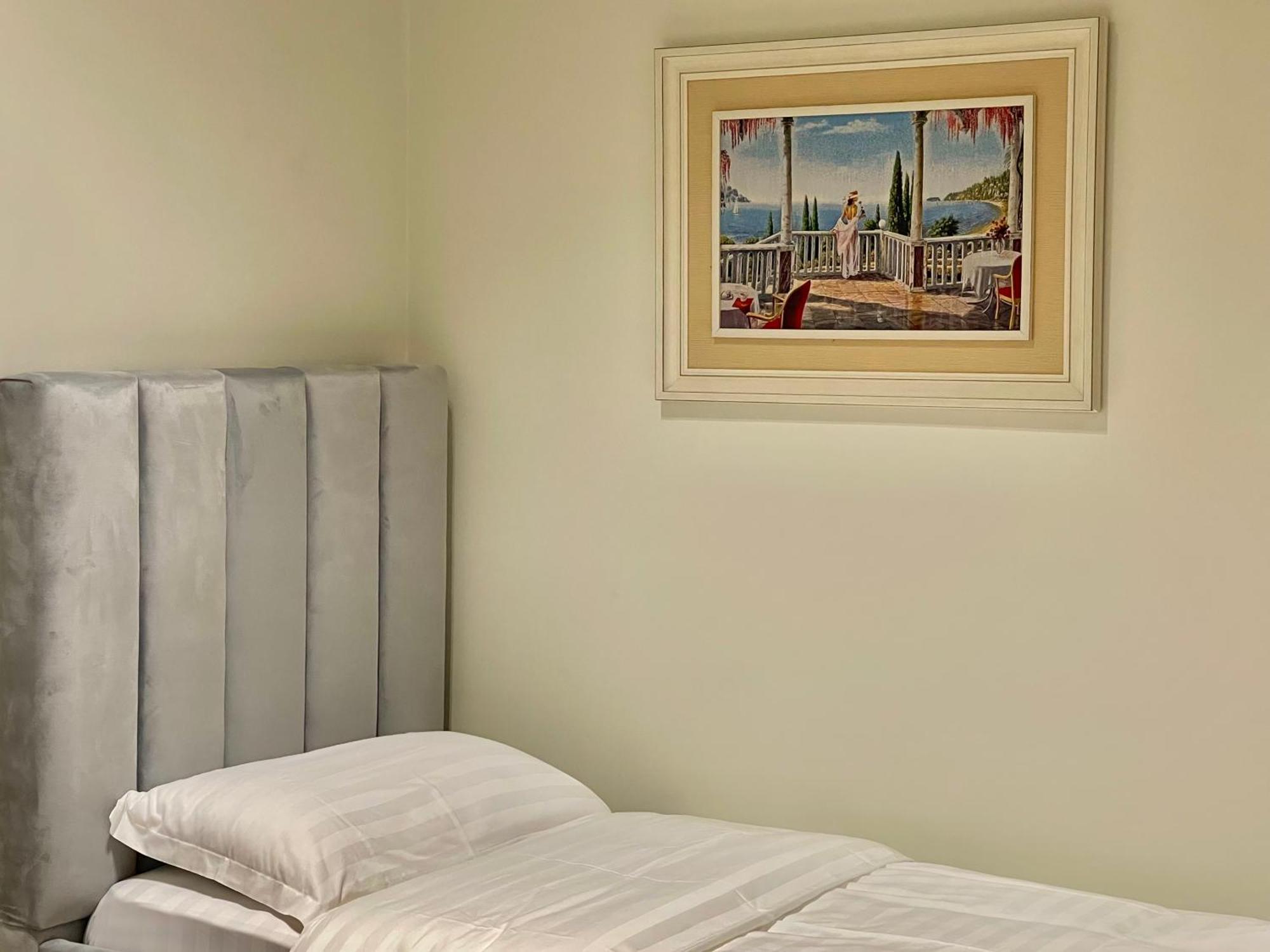 Bujtina Apsus Hotel Berat Ngoại thất bức ảnh