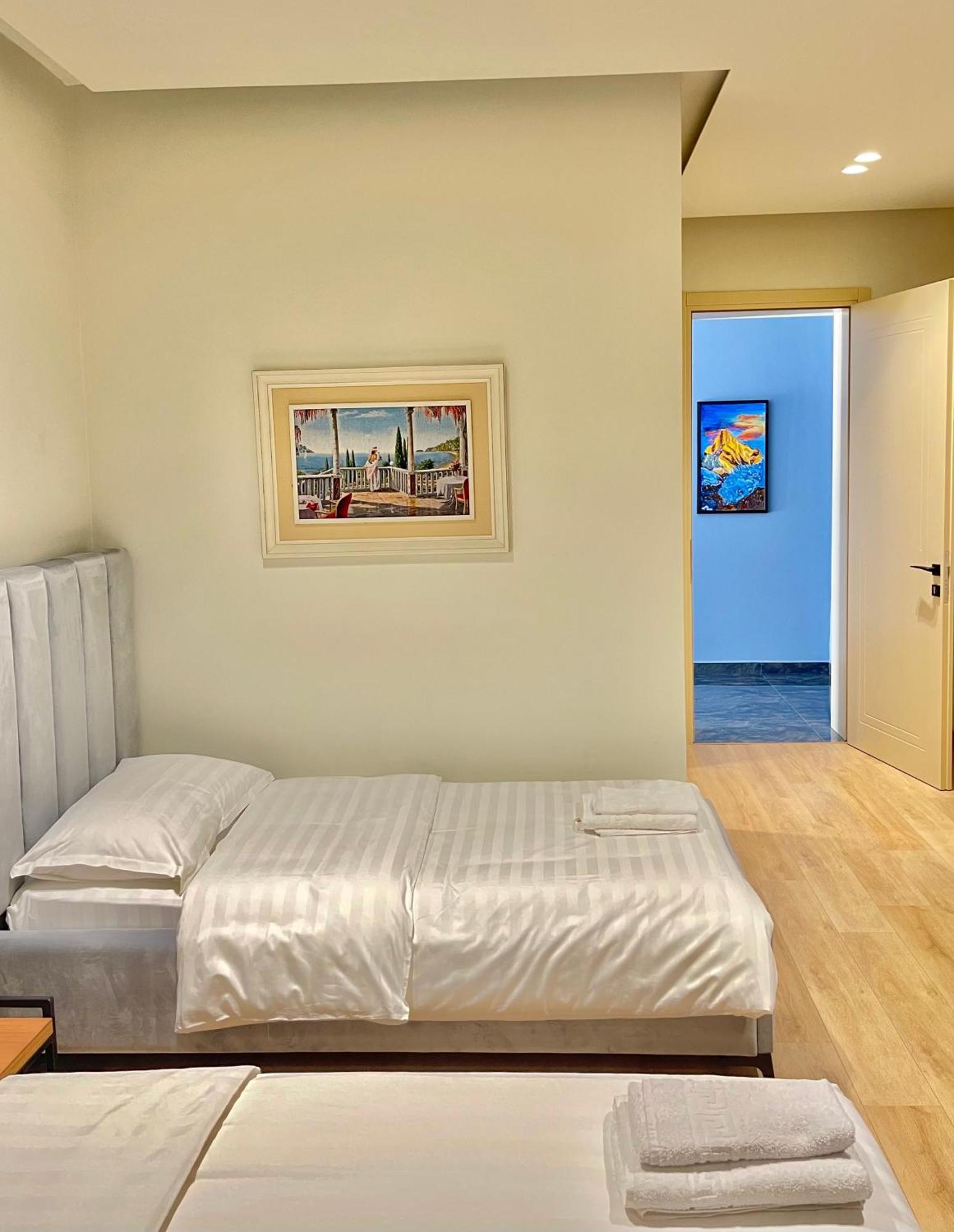 Bujtina Apsus Hotel Berat Ngoại thất bức ảnh