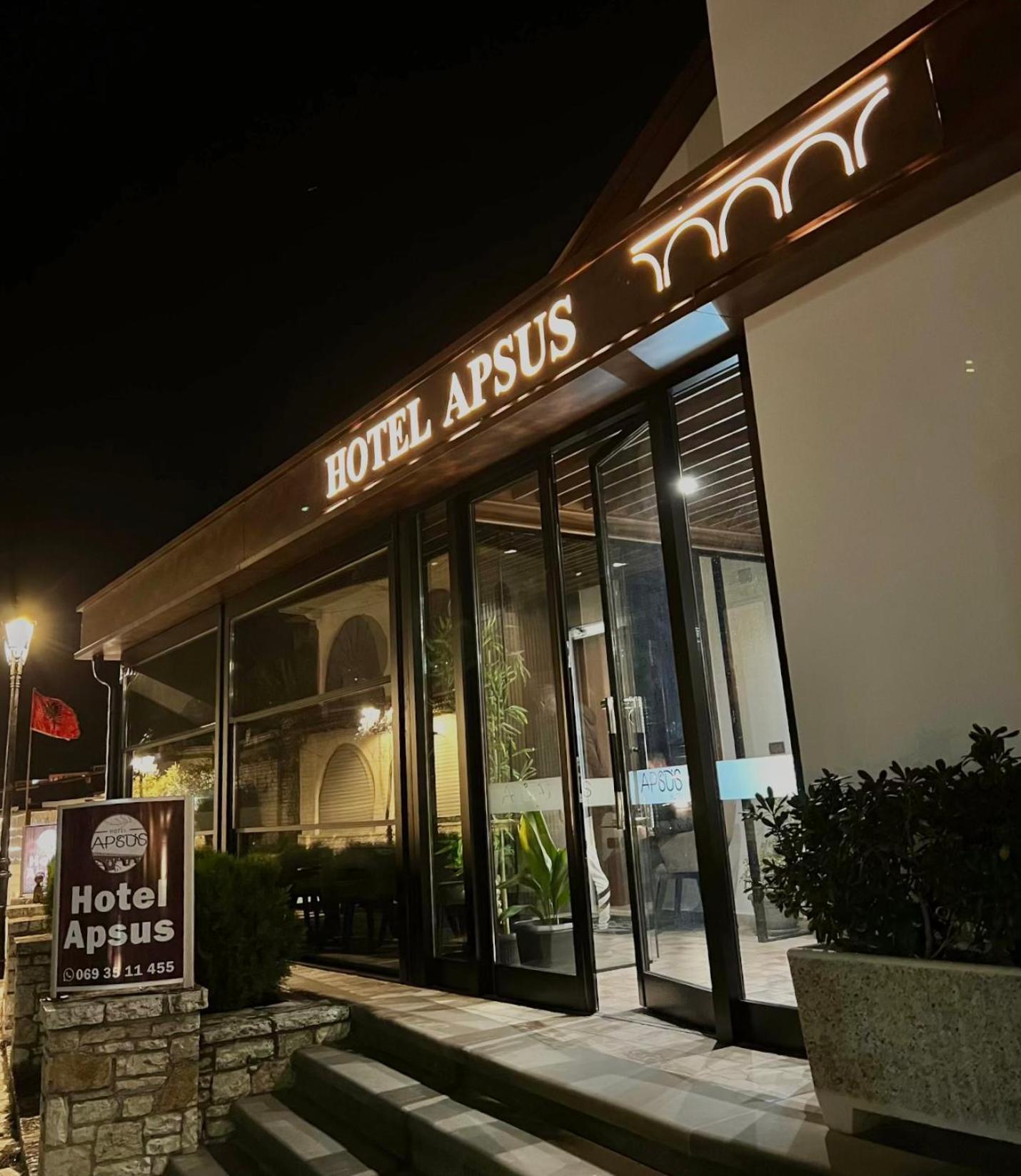 Bujtina Apsus Hotel Berat Ngoại thất bức ảnh